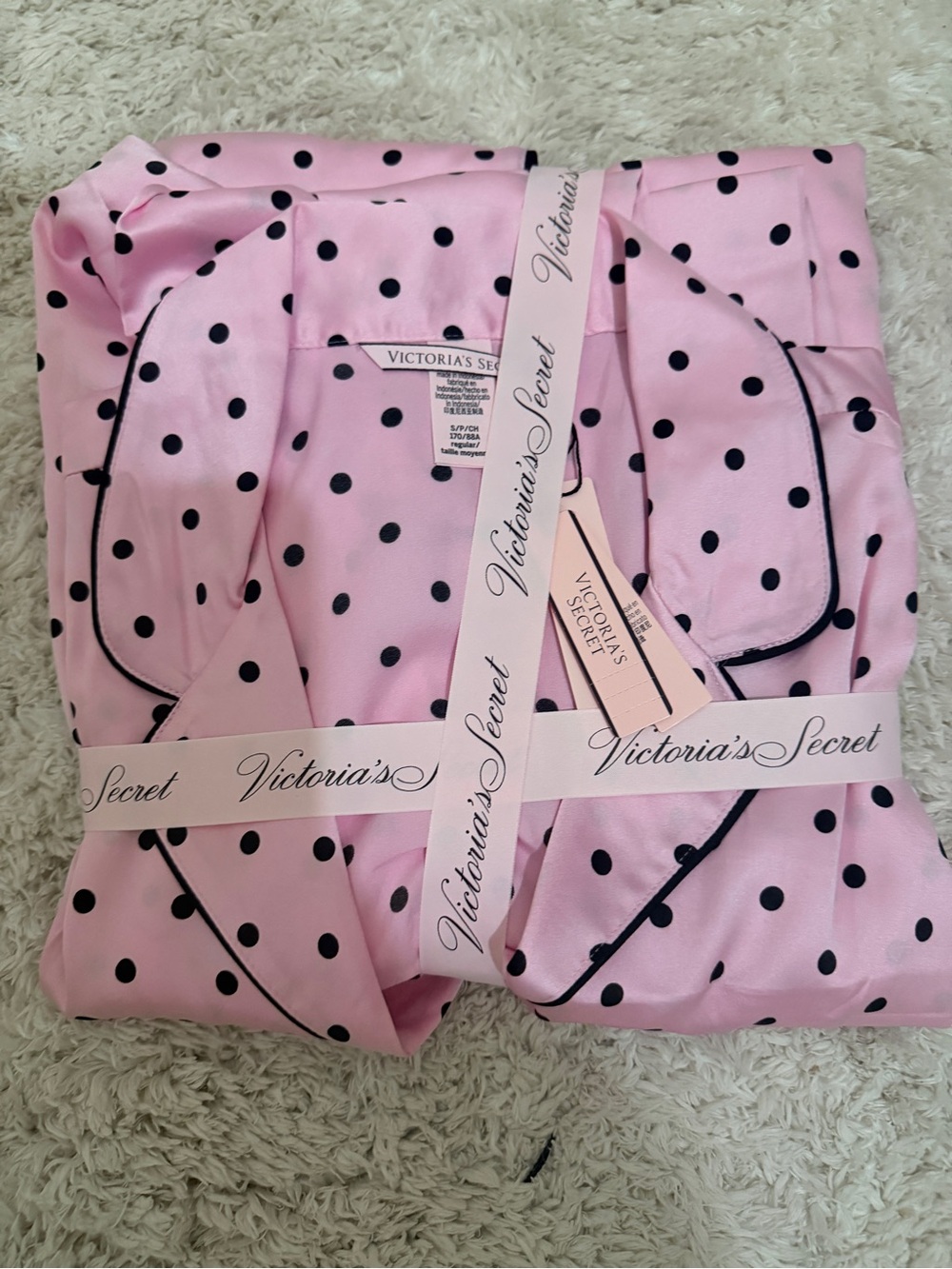 Victoria's Secret Satin Long PJPajama set. Size Small S